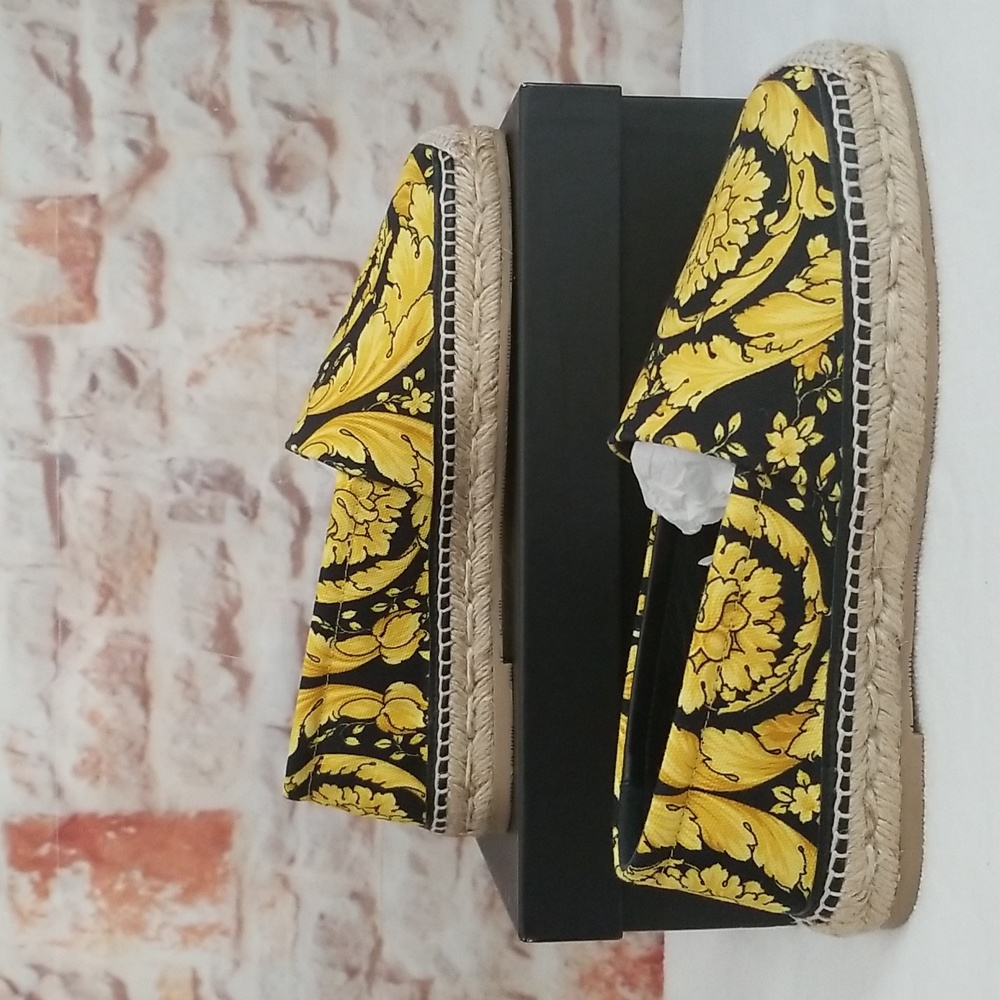 New Versace Barocco-Print Canvas Espadrilles - Picture 3 of 10